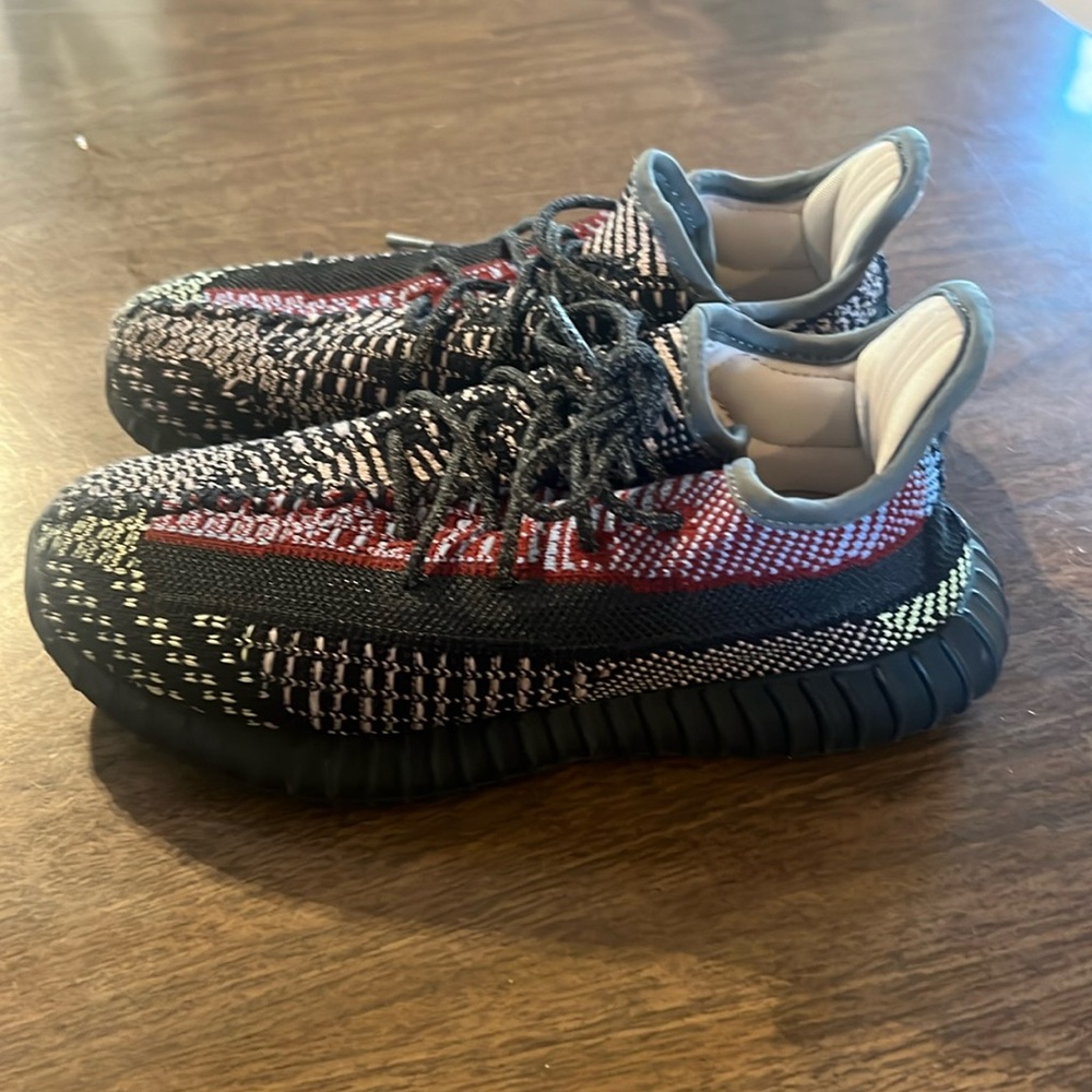 Excellent Yeezy 35v2 Little Boy Sz.1.5